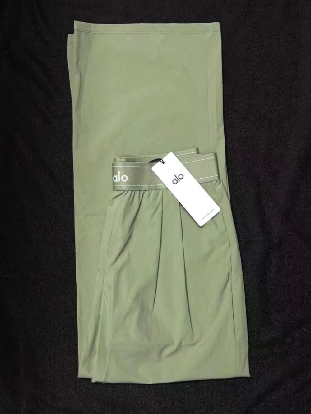 Loose fitting trousers ALO Yog Suit Up Trouser Dune Grass Regular 30-inch pants✨ - Picture 4 of 7
